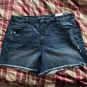 Nine West NWT Sz 18 Dark Wash Stretch Jean Shorts Sz 18 Mid-Rise Raw Hem